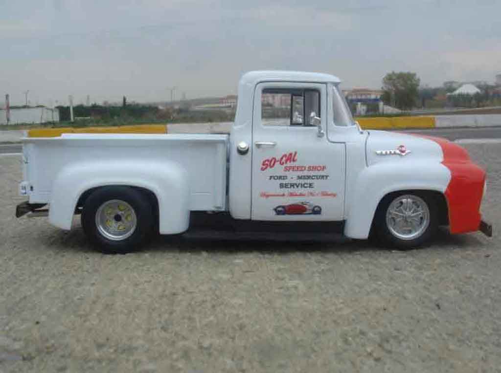 Ford 1956 Hot Rod so-cal truck 1/18 Welly