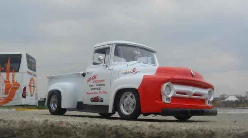 Ford 1956 1/18 Welly so-cal truck diecast model cars
