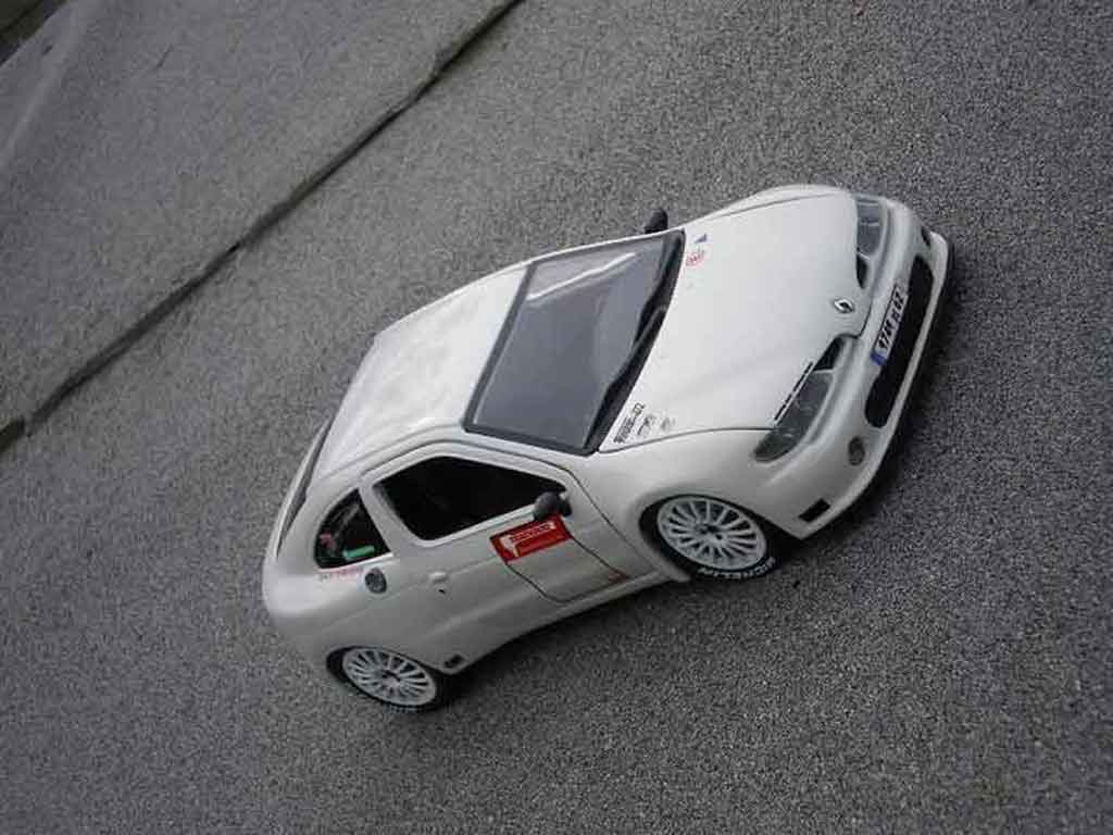 Renault Megane Base Maxi tuning white 1/18 Anson