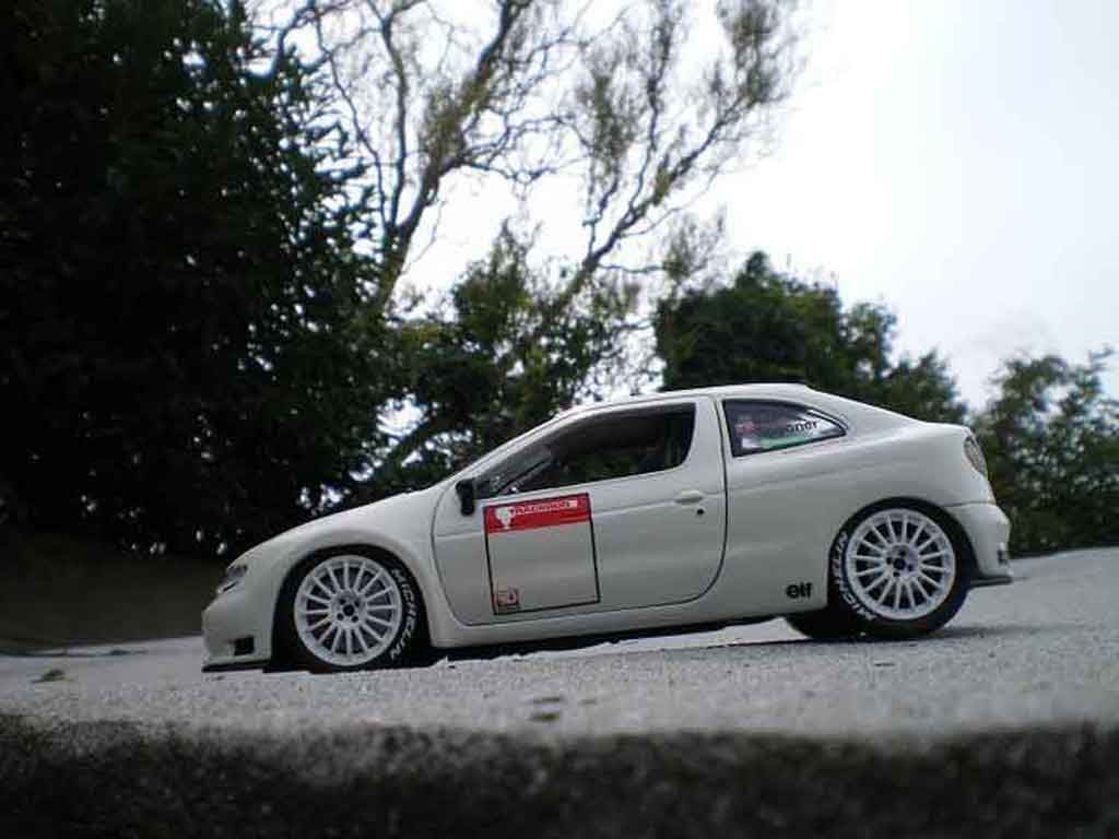 Renault Megane Base Maxi tuning white 1/18 Anson