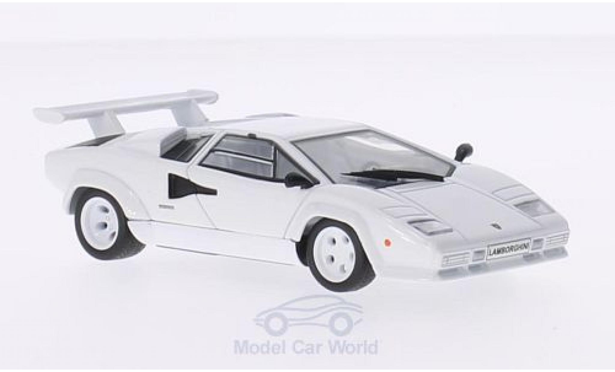 Lamborghini Countach 1/43 Solido LP500S white diecast model cars