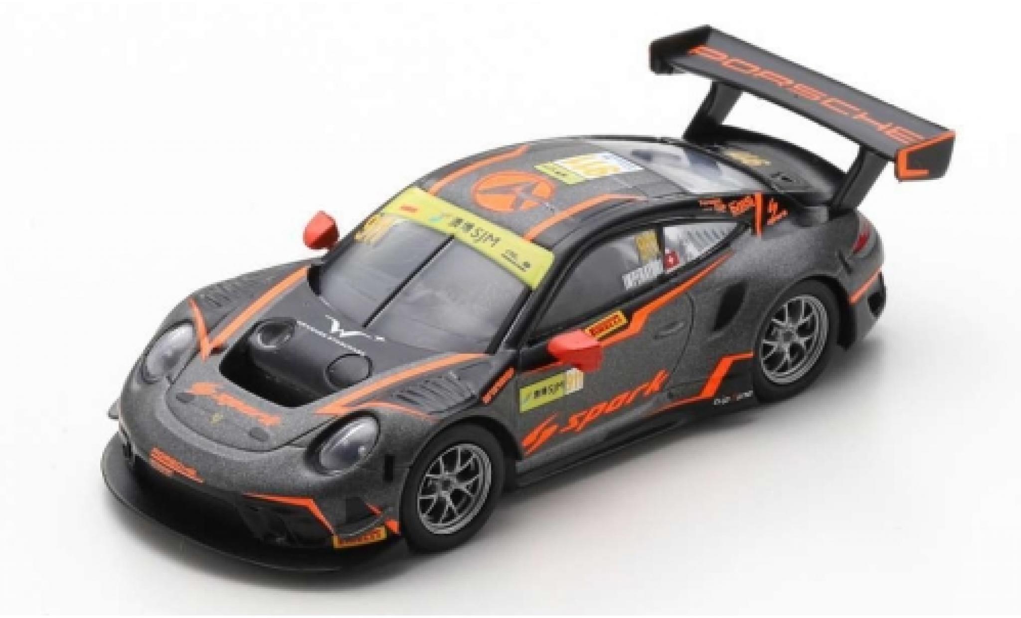 Porsche 992 GT3 R 1/18 Spark 911 GT3 R No.911 Absolute Racing Fia GT World Cup Macau 2019 A.Imperatori diecast model cars