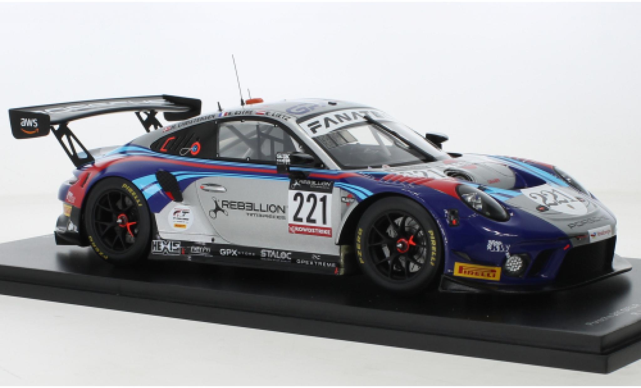 Porsche 991 GT3 R 1/18 Spark 911  No.221 GPX Martini Racing Martini 24h Spa 2022 diecast model cars