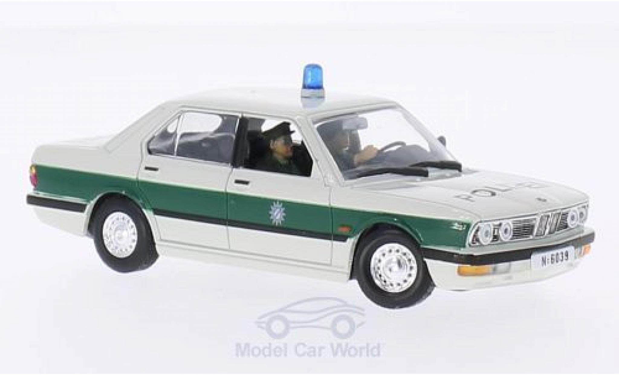 Bmw 518 1/43 SpecialC Police white/green James Bond 007 Octopussy ohne Vitrine diecast model cars