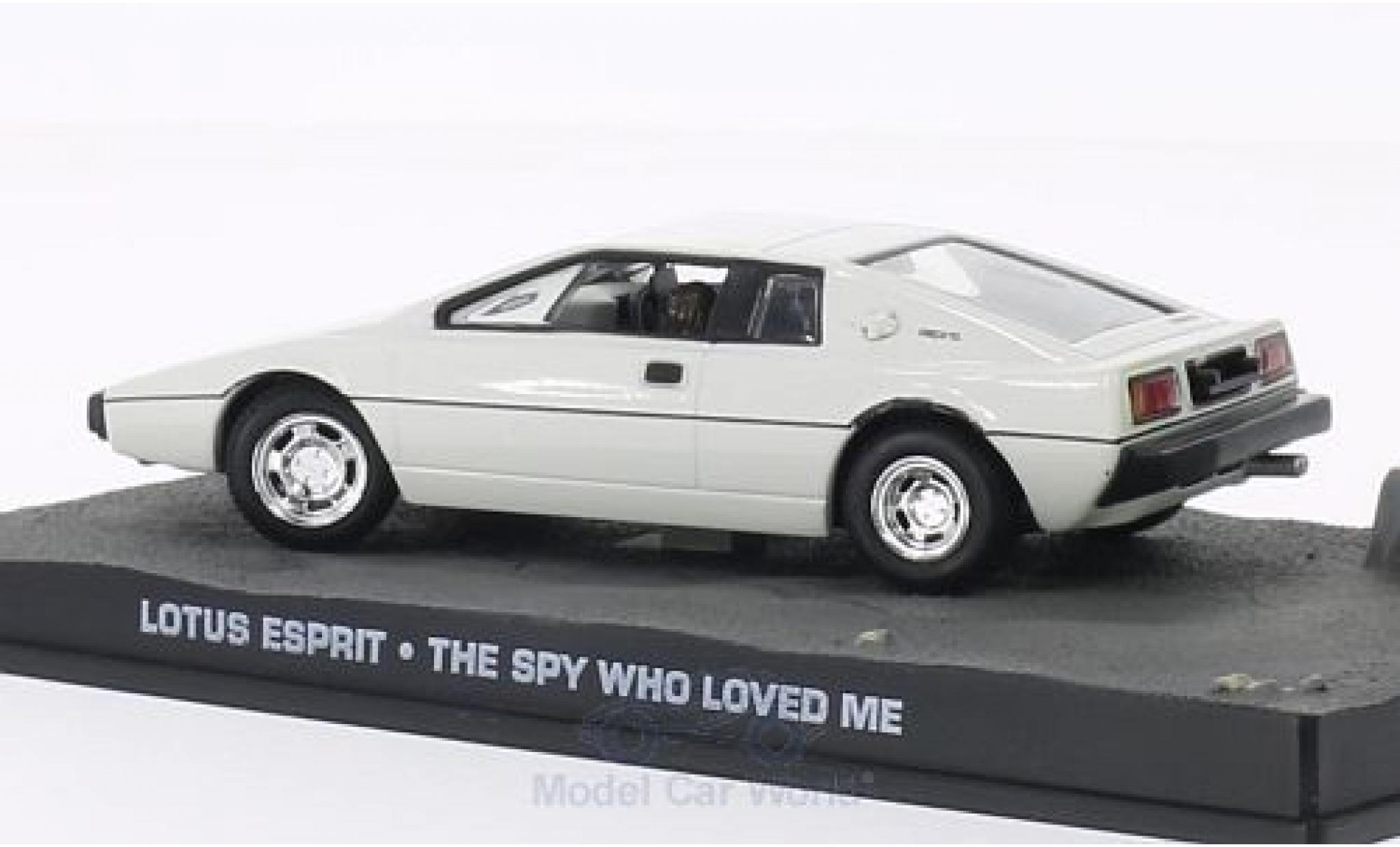Lotus Esprit 1/43 SpecialC white RHD James Bond 007 Der Spion der mich liebte ohne Vitrine diecast model cars