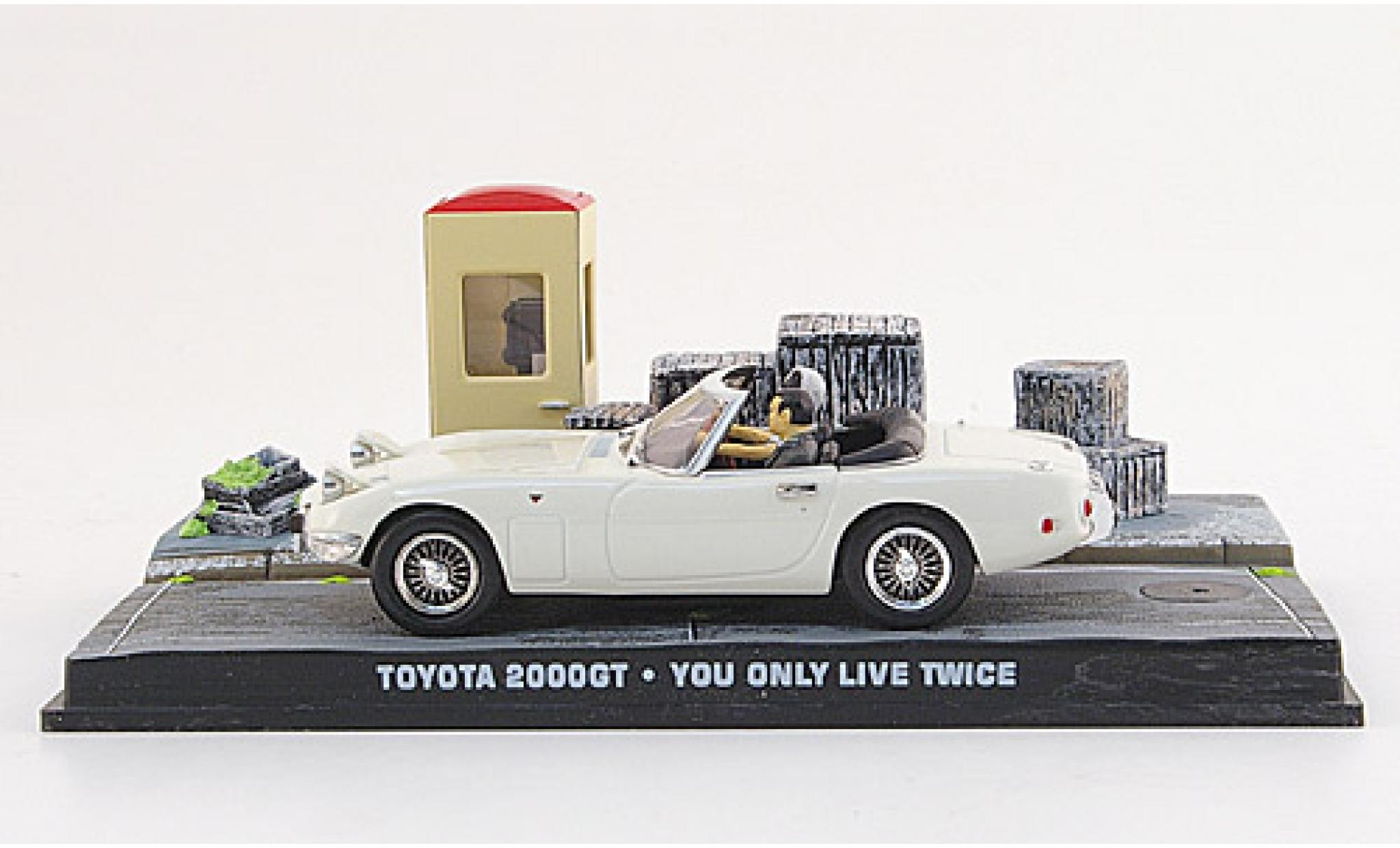 Toyota 2000 GT 1/43 SpecialC Convertible white James Bond 007 1967 Man lebt nur zweimal ohne Vitrine diecast model cars