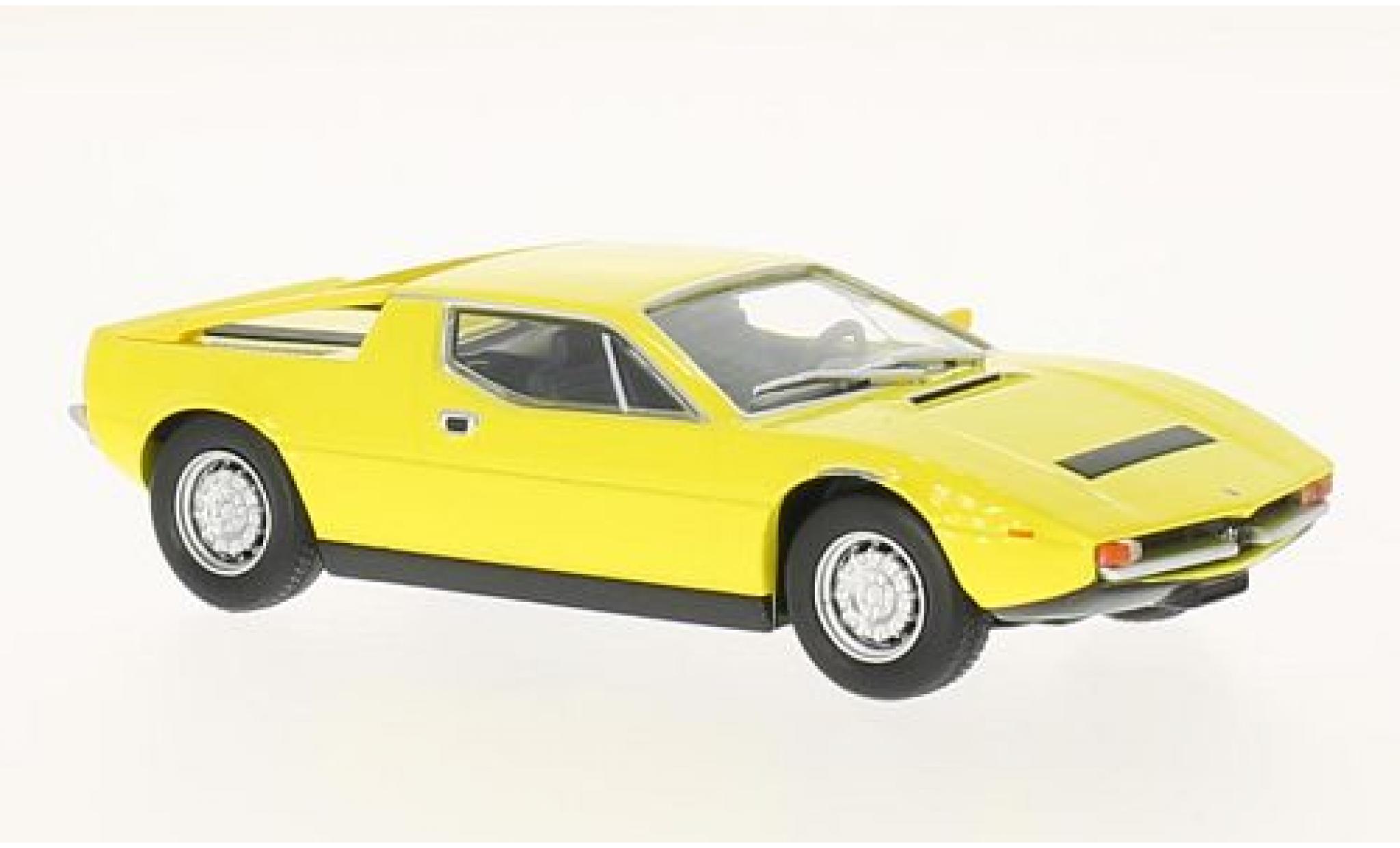 Maserati Merak 1/43 SpecialC 3000 SS yellow 1972 sans Vitrine diecast model cars