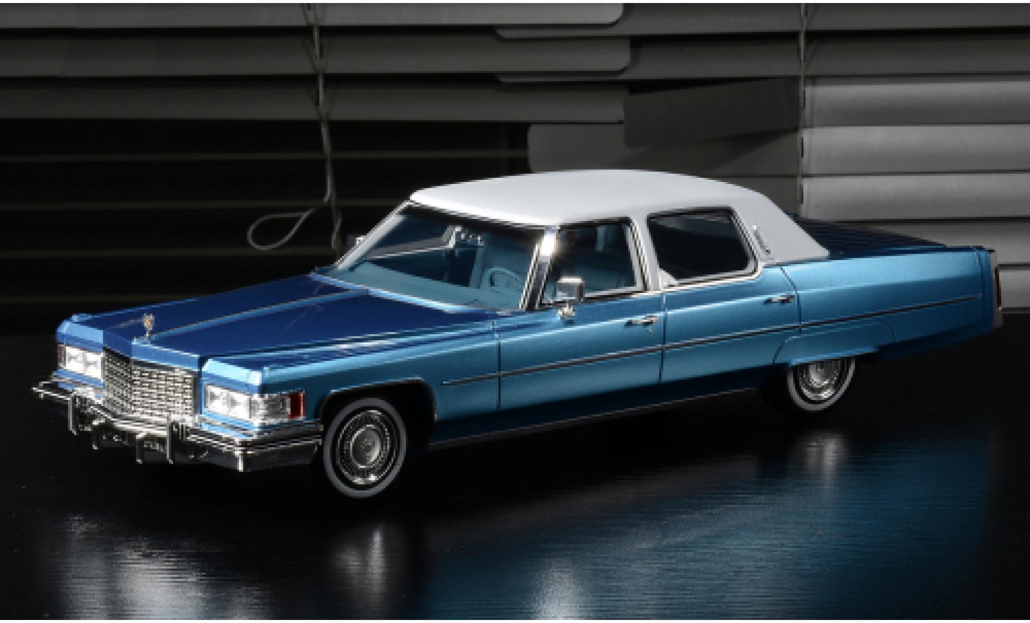 Cadillac Fleetwood 1/18 Stamp Models Brougham metallise blue/white 1976 diecast model cars