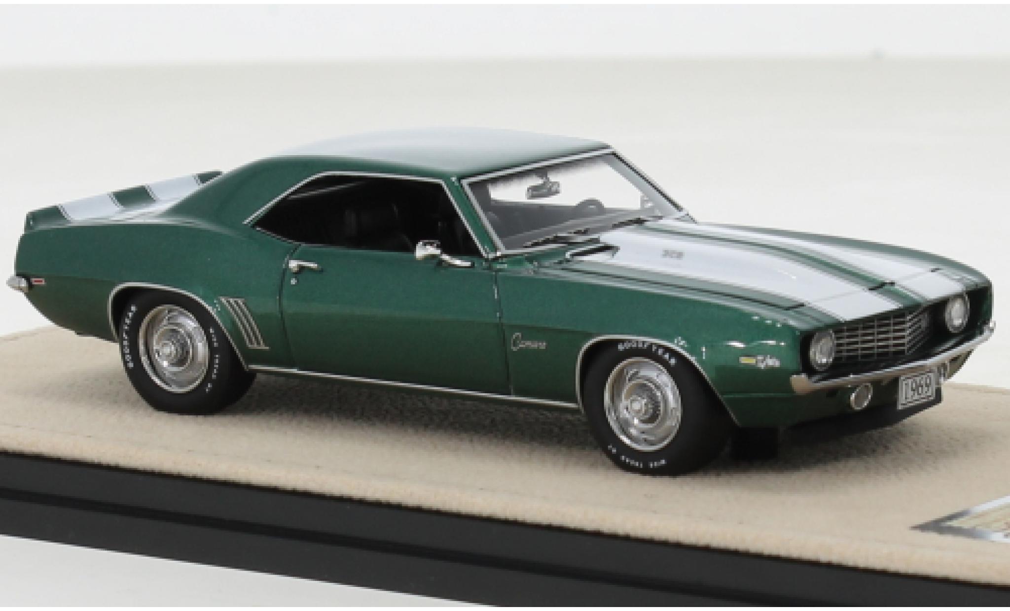 Chevrolet Camaro 1/43 Stamp Models Z28 metallise green/white 1969 diecast model cars
