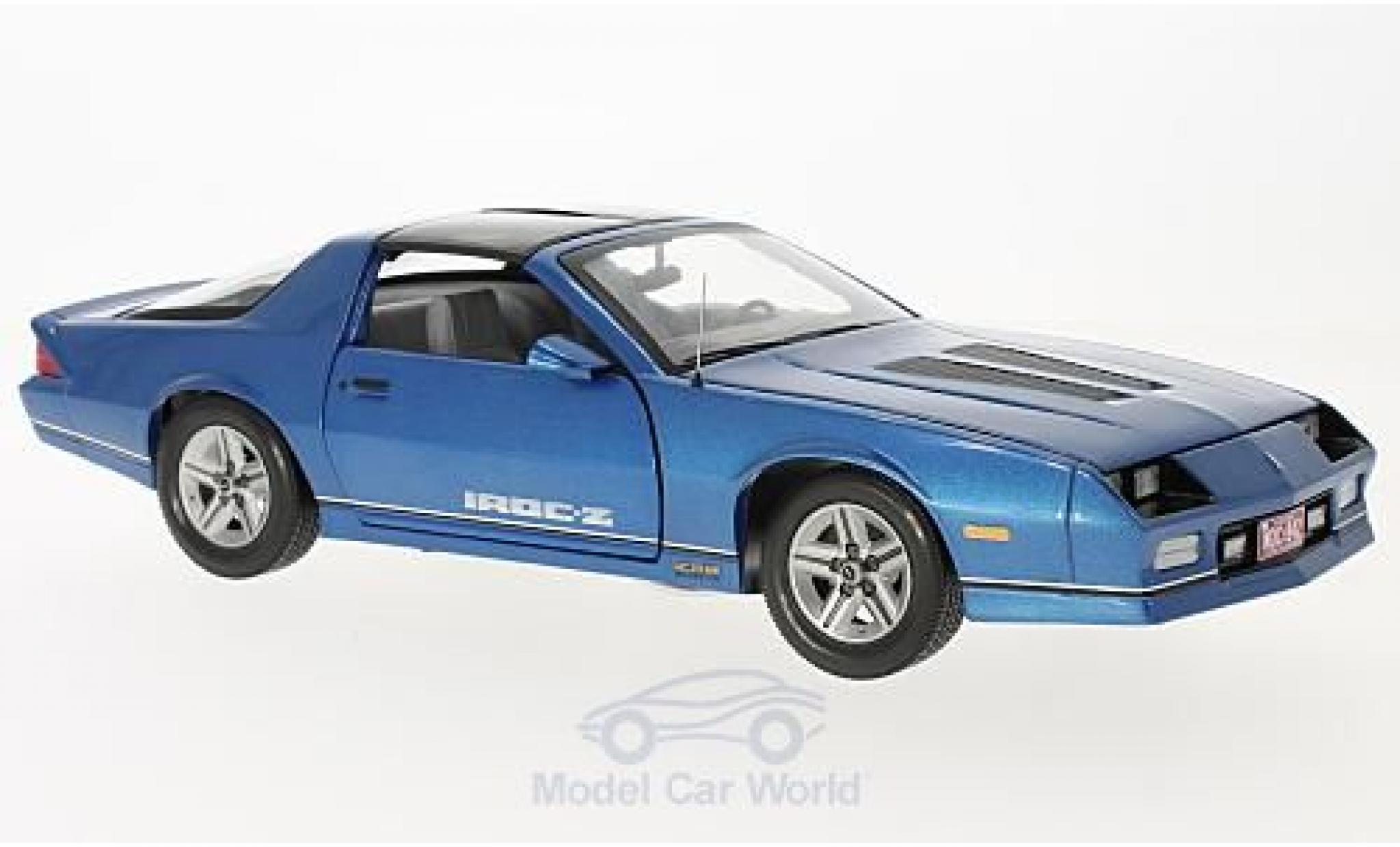 Chevrolet Camaro 1/18 Sun Star IROC-Z metallic blue 1985 diecast model cars