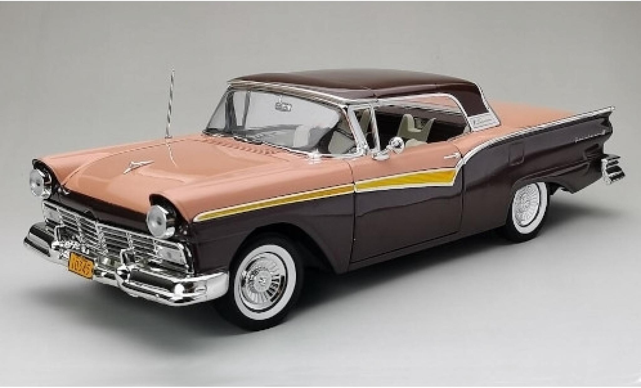 Ford Fairlane 1/18 Sun Star 500 Skyliner pink/brown 1957 diecast model cars
