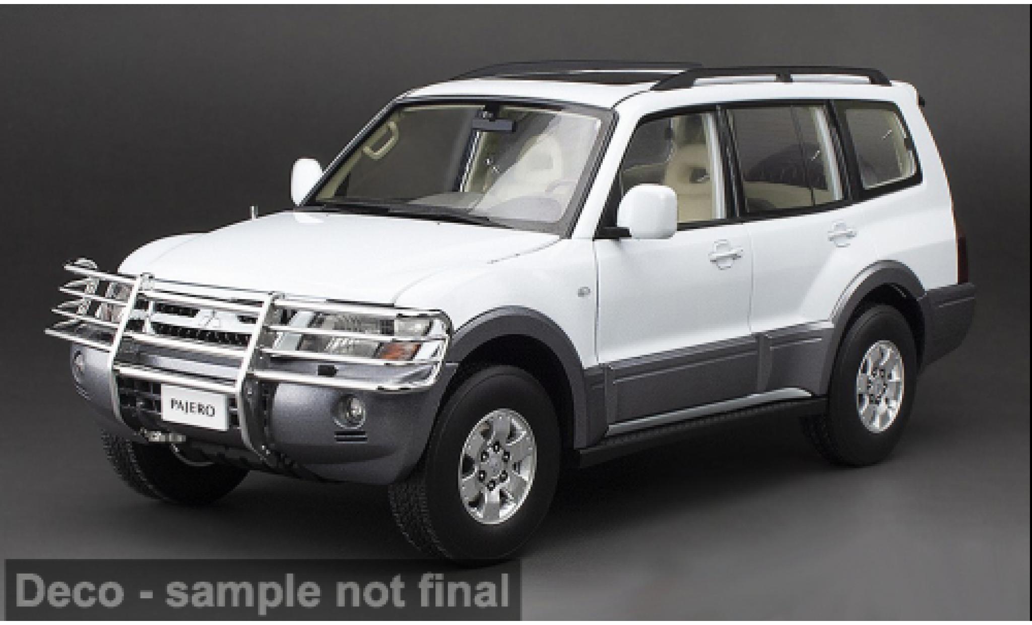 Mitsubishi Pajero 1/18 Sun Star V73 white 1:18 diecast model cars