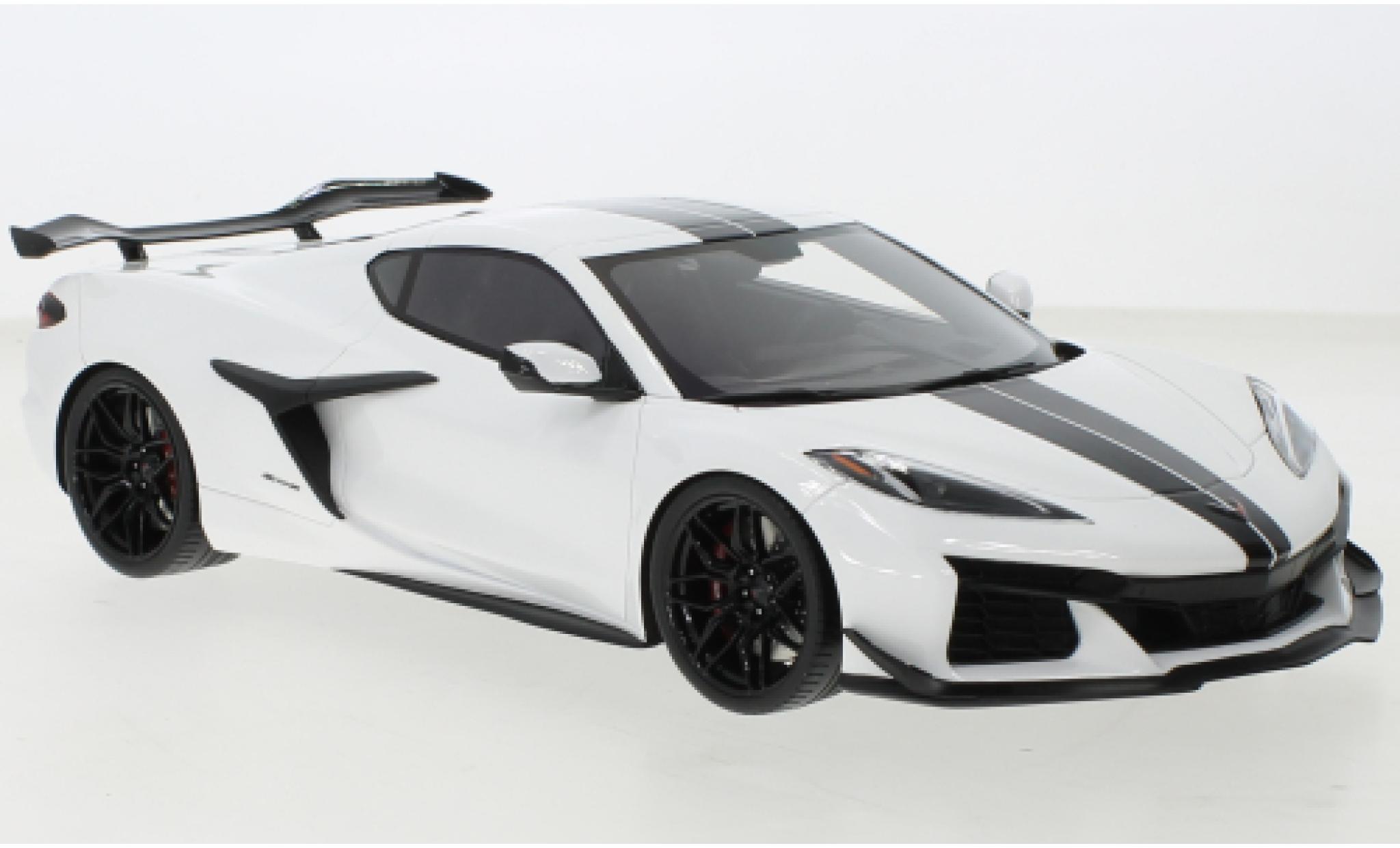 Chevrolet Corvette 1/18 Top Speed (C8) Z06 white 2023 diecast model cars