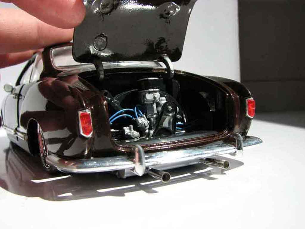 Volkswagen Karmann Base dub 1/18 Solido