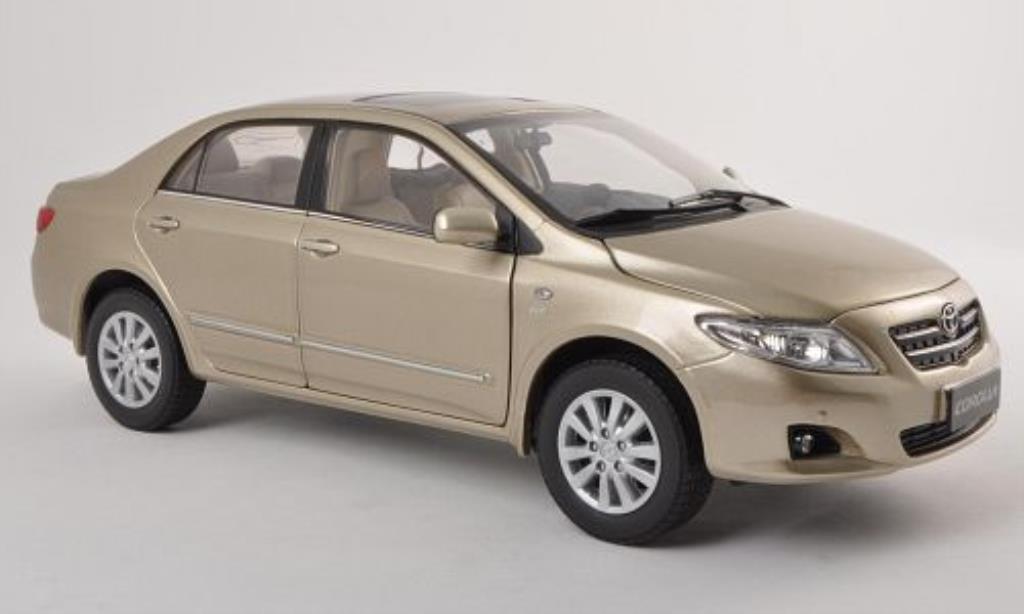 Toyota Corolla 1/18 Paudi gold 2007 diecast model cars