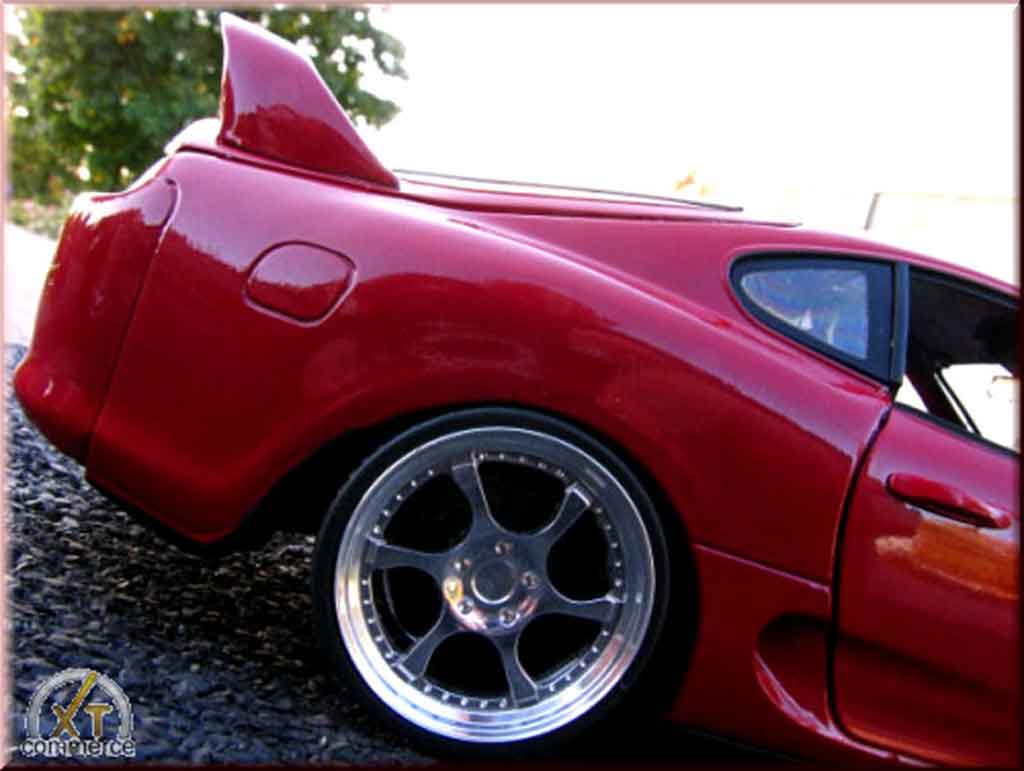 Toyota Supra Base red jantes 8j x 18 aluminum hmc 1/18 Kyosho
