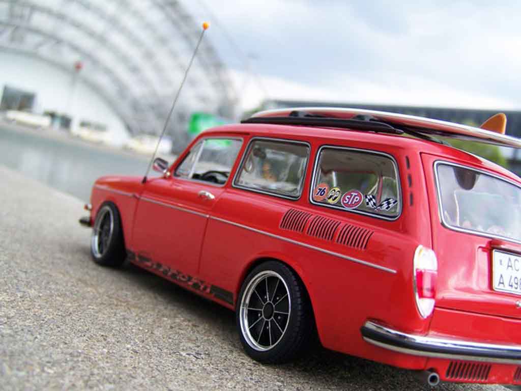 Volkswagen 1600 Base tl old school red avec brm jantes 1/18 Sun Star