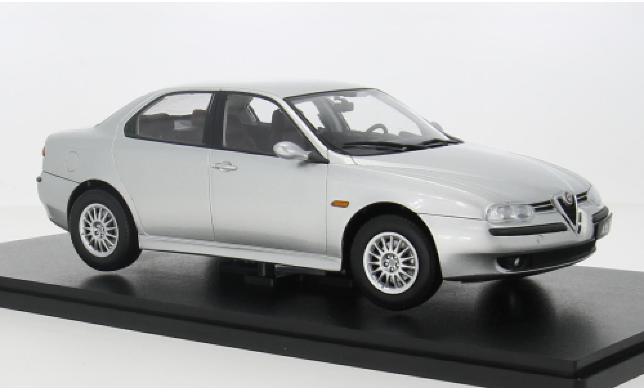 Alfa Romeo 156 1/18 Triple 9 Collection silver 1998 1:18 diecast model cars