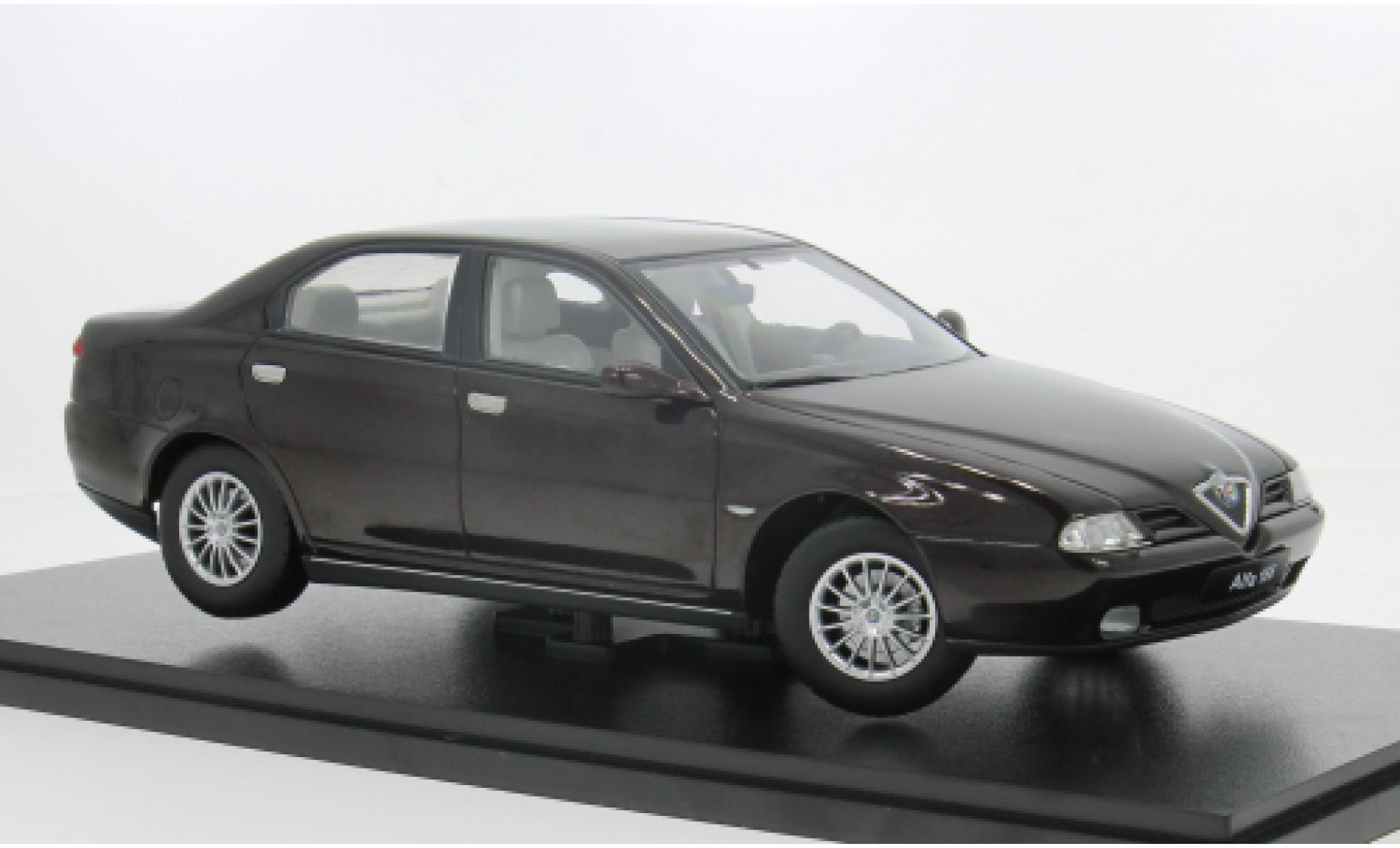 Alfa Romeo 166 1/18 Triple 9 Collection black 1999 1:18 diecast model cars