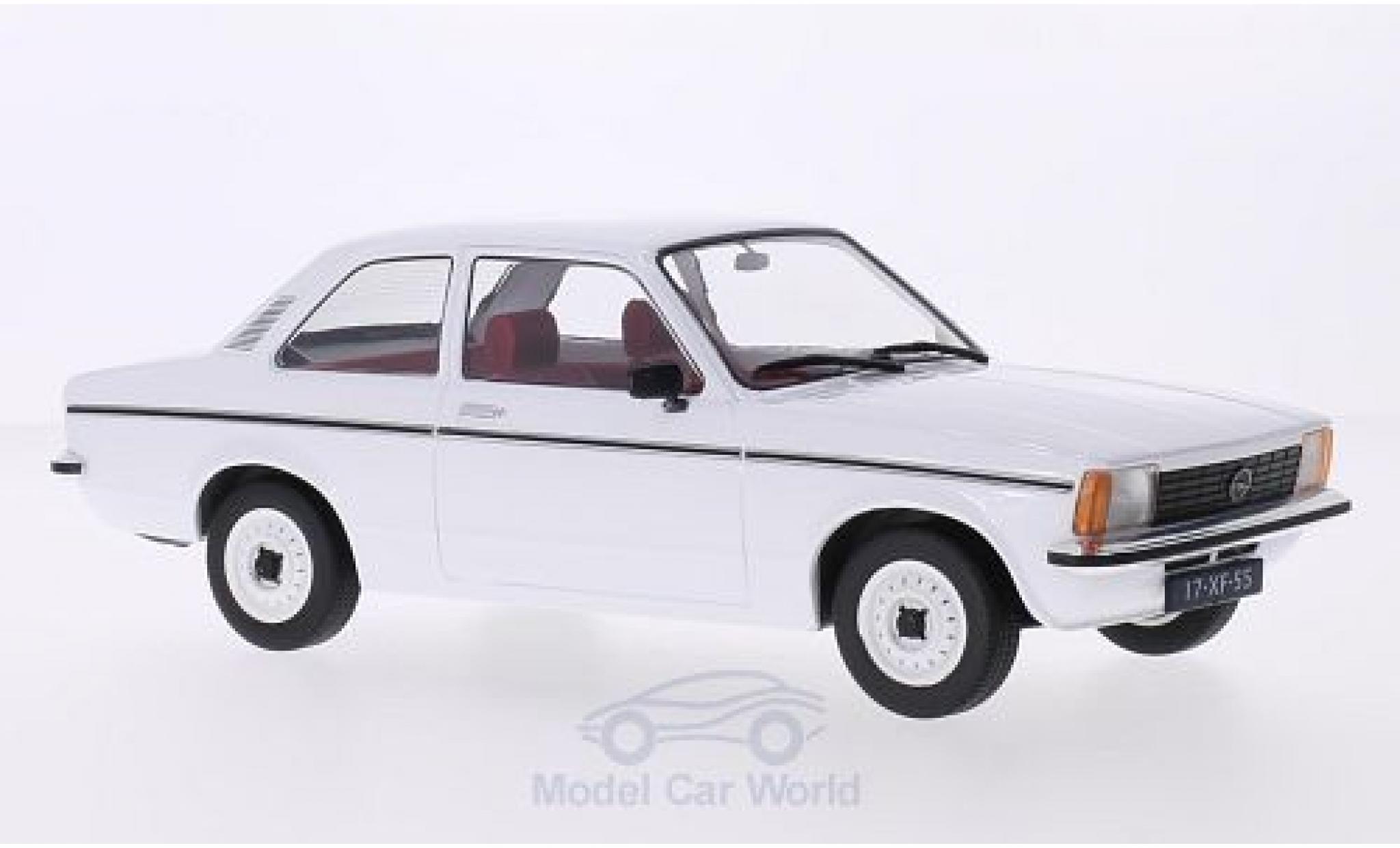 Opel Kadett E 1/18 Triple 9 Collection C Limousine white 2-T&uuml;rer diecast model cars