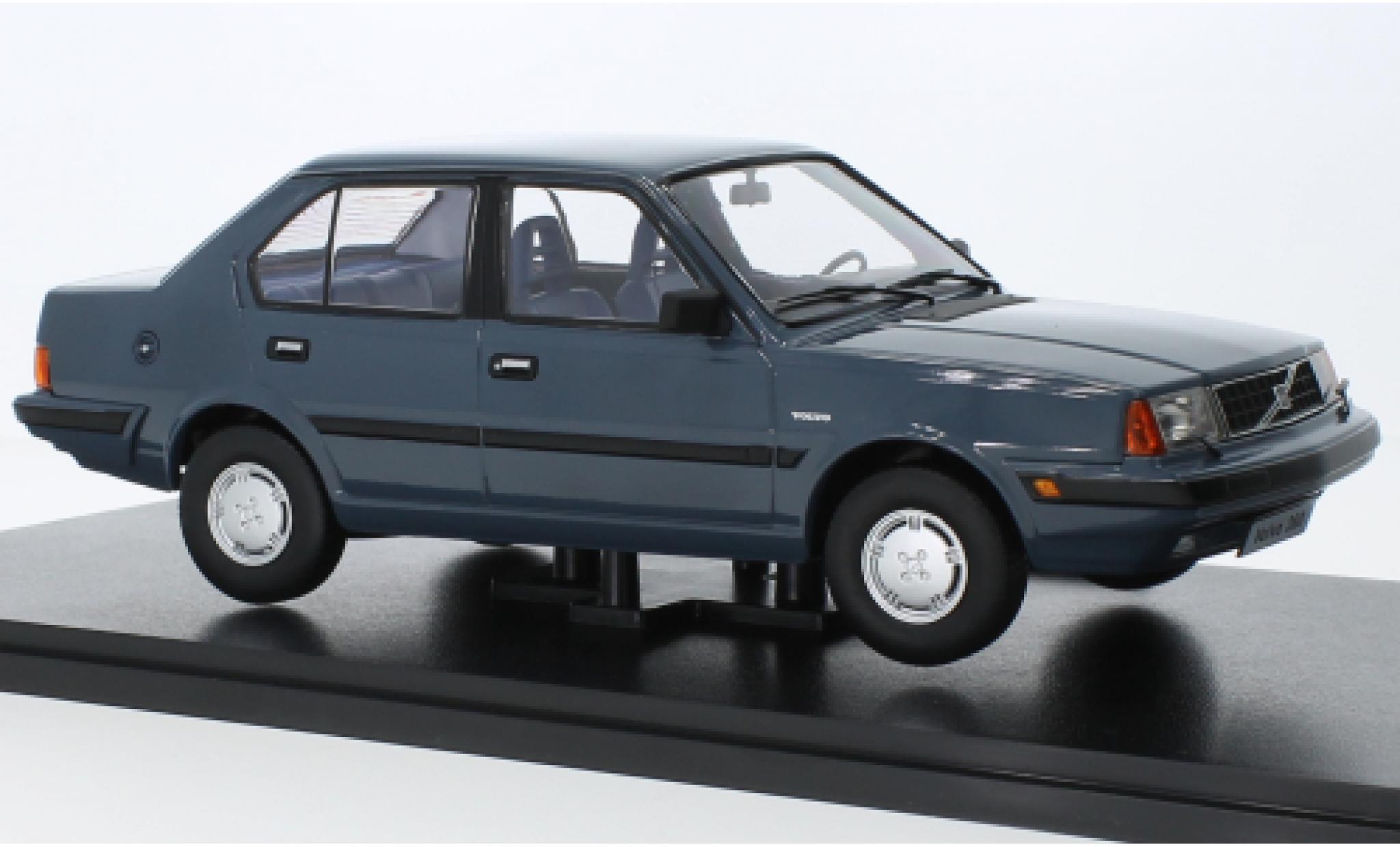 Volvo 360 1/18 Triple 9 Collection blue 1987 diecast model cars