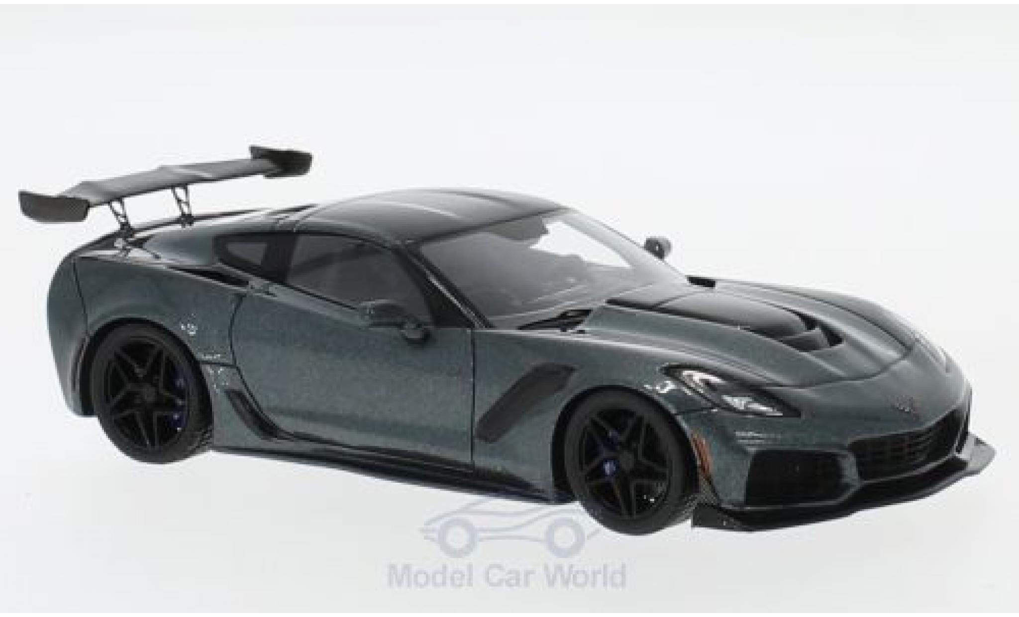 Chevrolet Corvette C7 1/43 TrueScale Miniatures C7 ZR-1 metallic grey diecast model cars