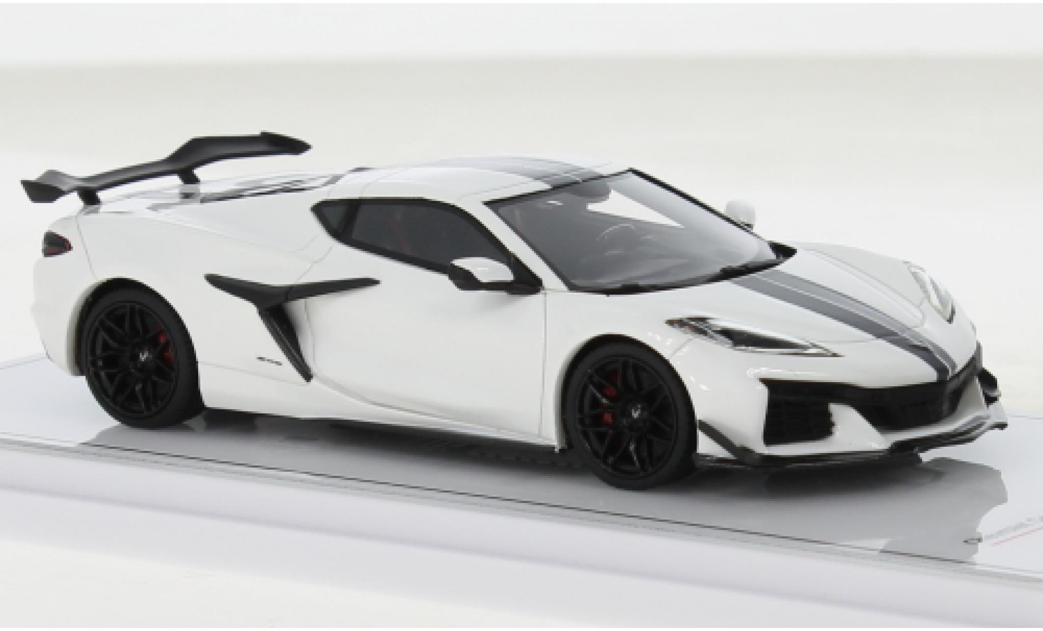 Chevrolet Corvette 1/43 TrueScale Miniatures (C8) Z06 white 2023 diecast model cars