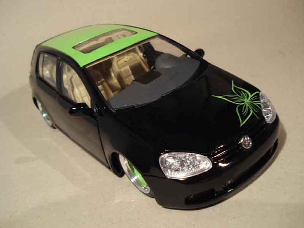 Volkswagen Golf V GTI 1/18 Burago V GTI german look flower diecast model cars