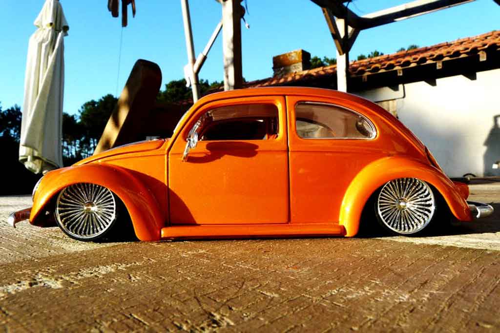 Volkswagen Kafer Base 1955 cox low ride orange 1/18 Burago