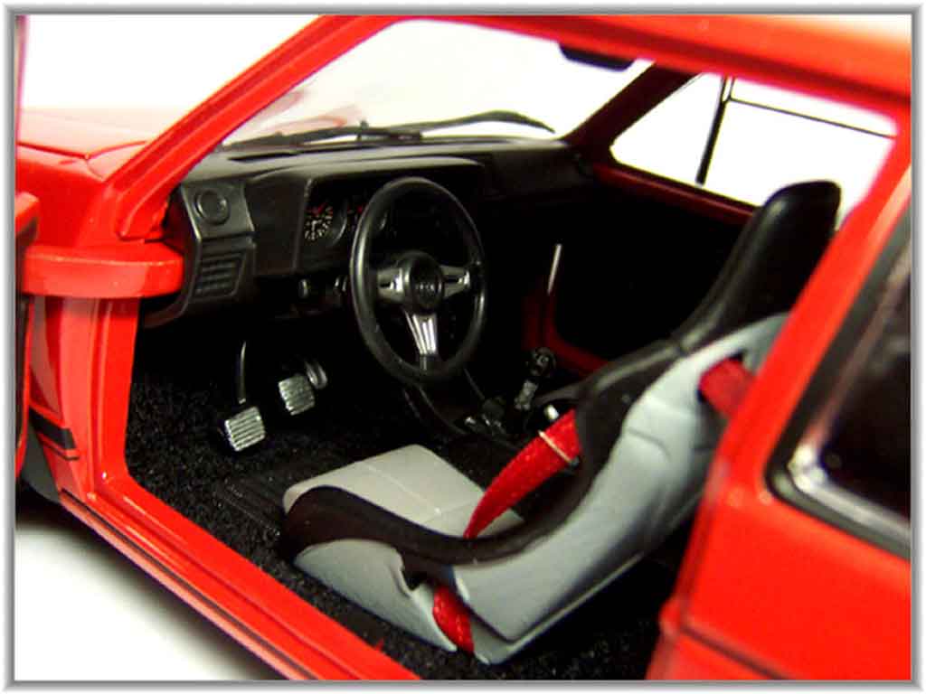 Volkswagen Golf GTI red jantes 15 pouces ronal turbo 1/18 Solido