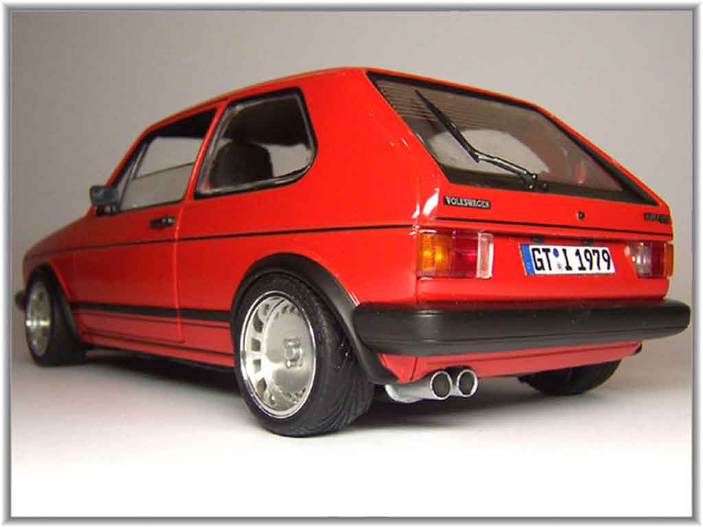 Volkswagen Golf GTI red jantes 15 pouces ronal turbo 1/18 Solido