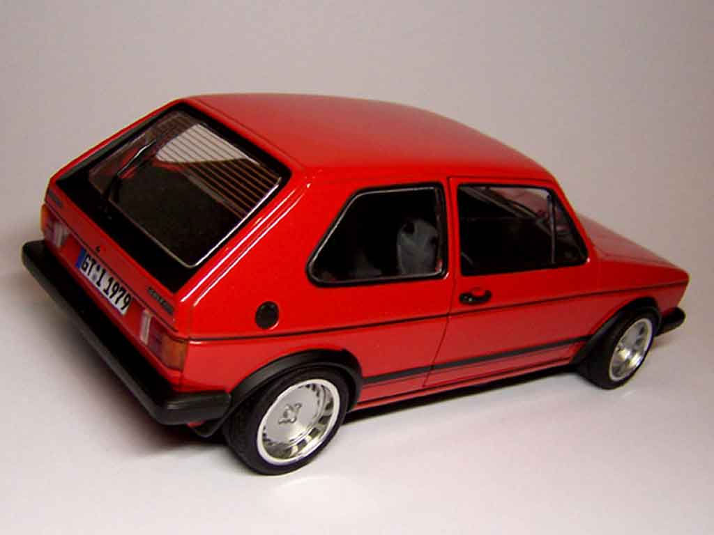 Volkswagen Golf GTI red jantes 15 pouces ronal turbo 1/18 Solido