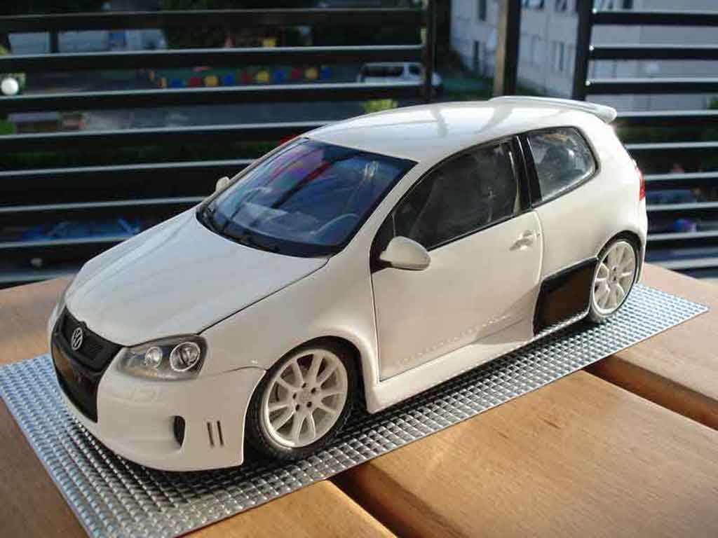 Volkswagen Golf GTI white hofele spirit 1/18 Norev