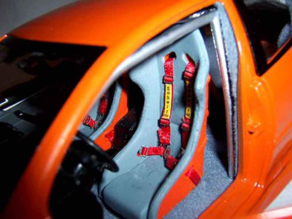 Volkswagen Golf GTI orange jantes bbs 19 pouces 1/18 Norev