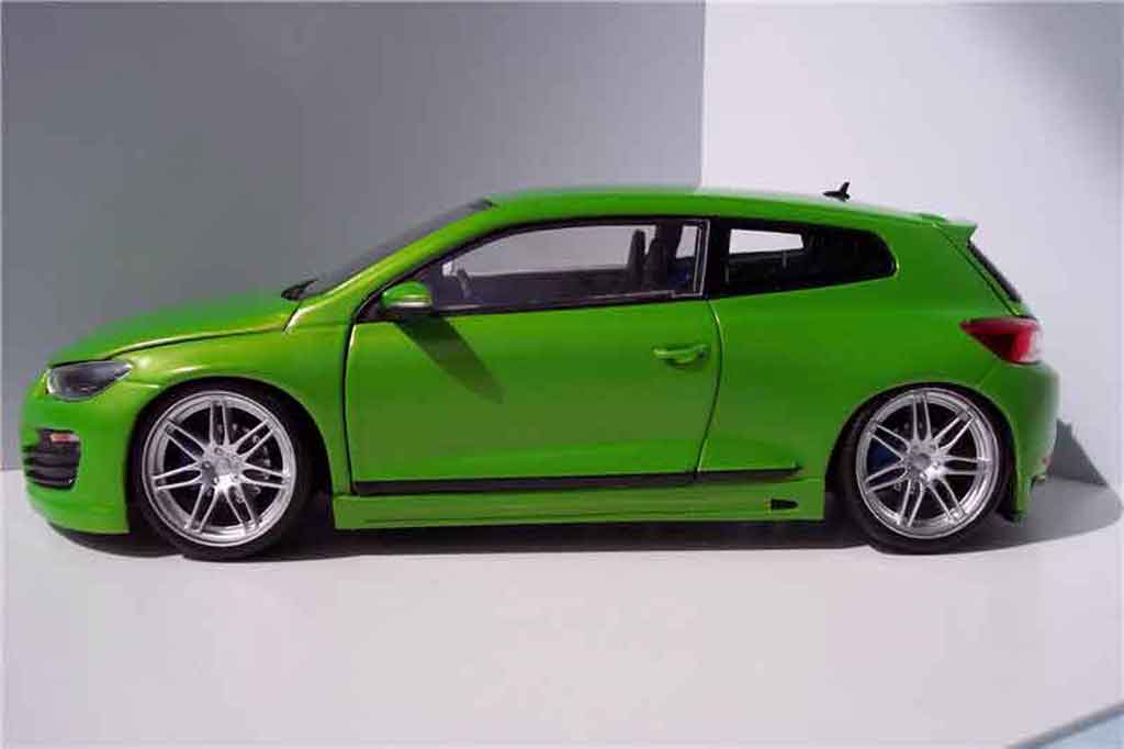 Volkswagen Scirocco GTI 3 2.0 tsi kit carrosserie 1/18 Norev