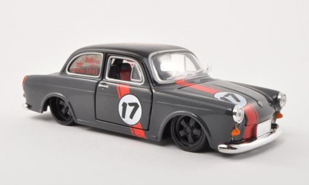 Volkswagen 1600 1/24 Maisto Stufenheck Tuning No.17 diecast model cars