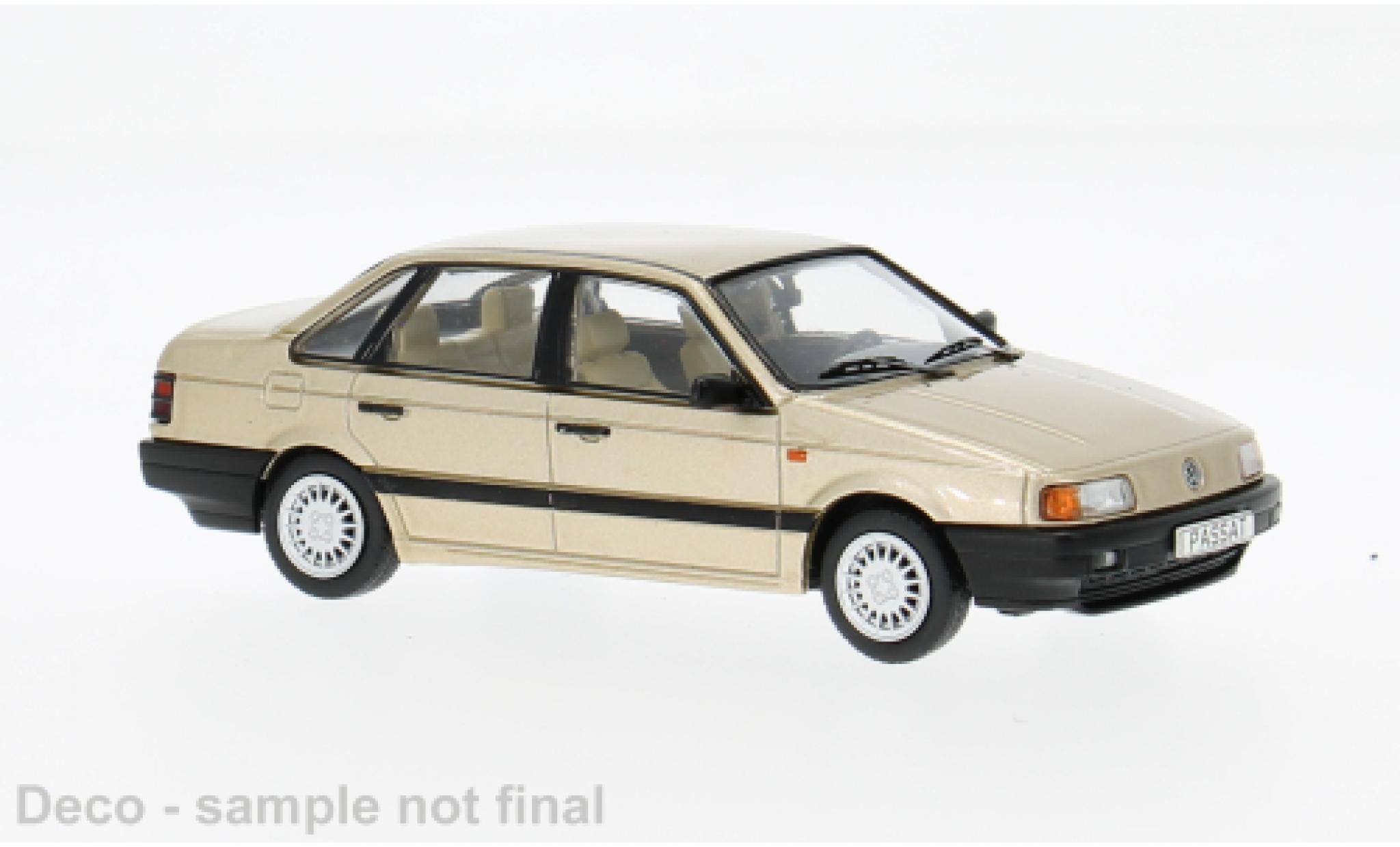 Volkswagen Passat 1/43 IXO CL (B3) beige 1988 1:43 diecast model cars