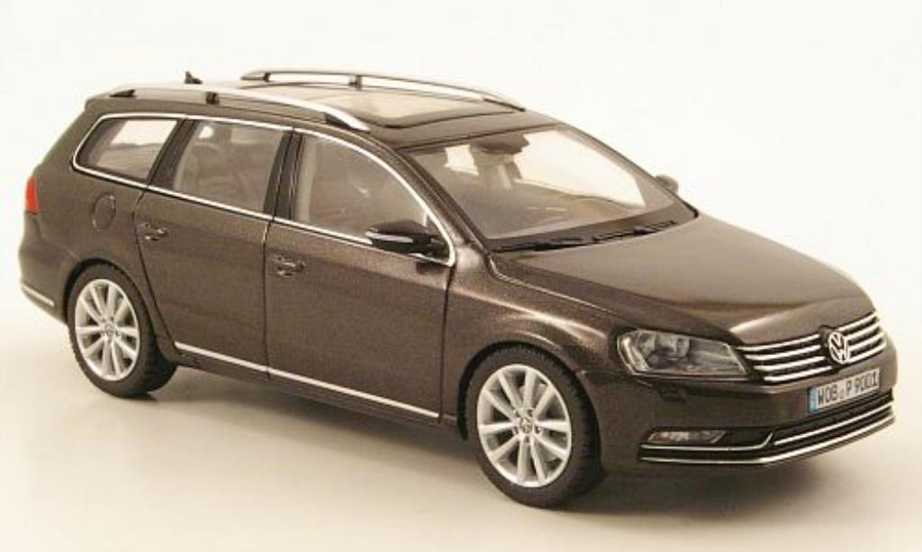 Volkswagen Passat 1/43 Schuco Variant (B7) anthrazit 2010 diecast model cars
