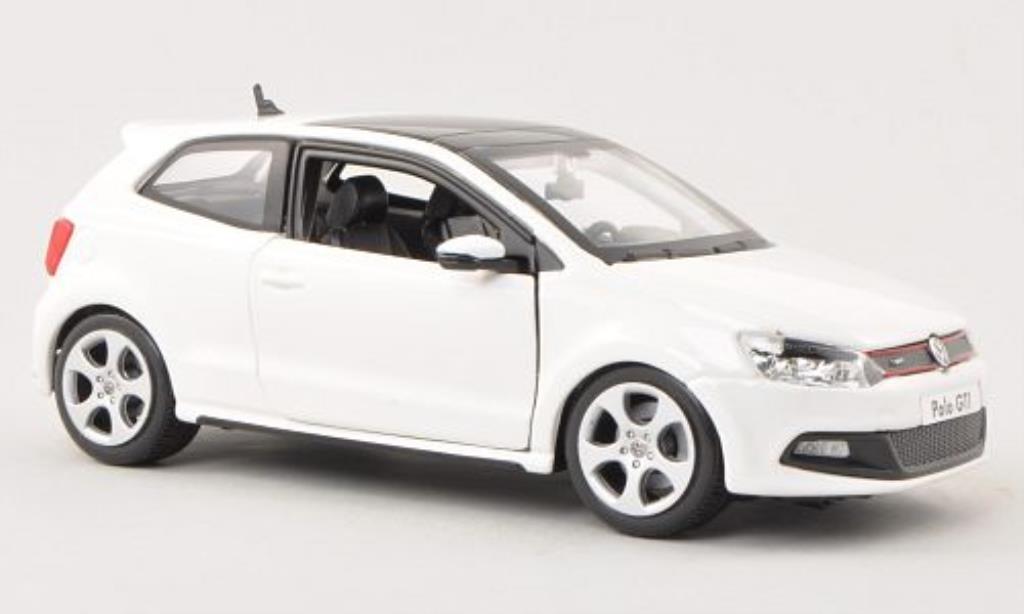 Volkswagen Polo 1/24 Burago V GTI white diecast model cars