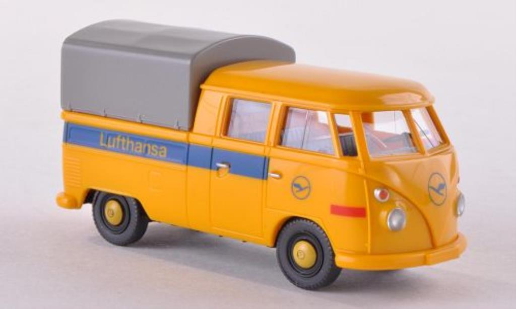 Volkswagen T1 1/87 Wiking Doppelkabine Lufthansa mit Plane diecast model cars