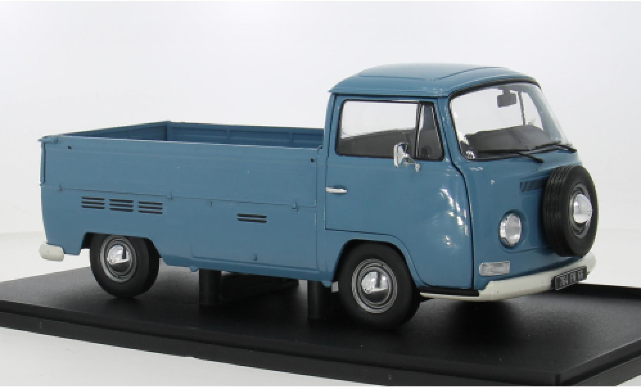 Volkswagen T2 1/18 Solido blue 1:18 diecast model cars