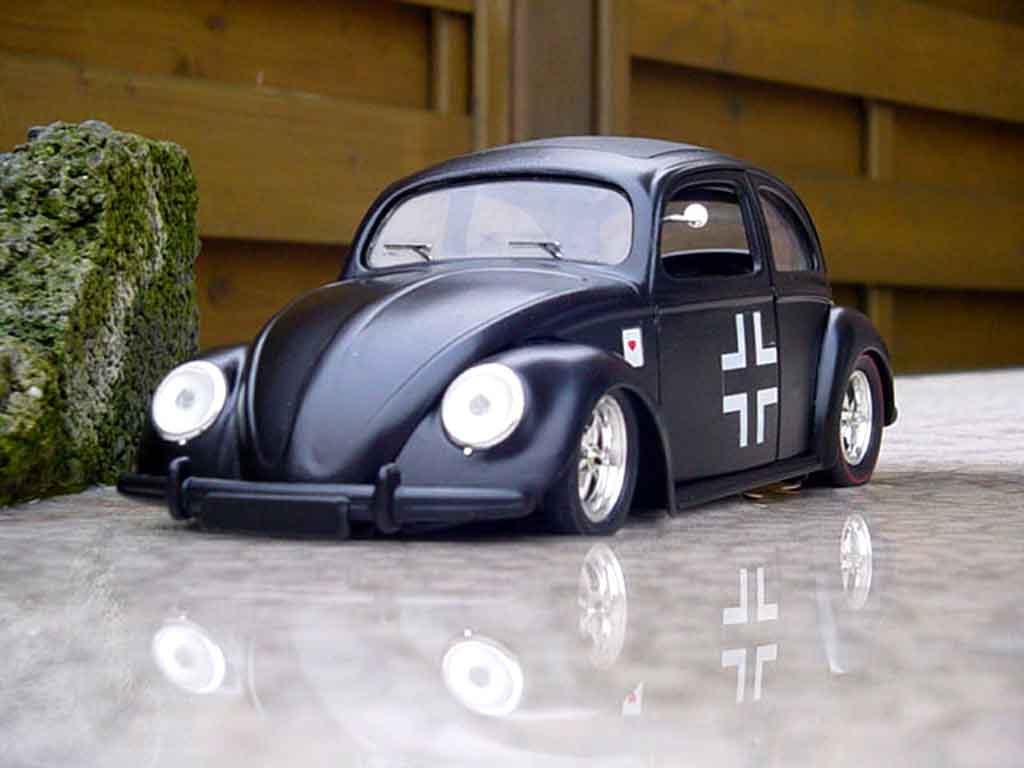 Volkswagen Kafer Base cox stuka bug 1/18 Solido