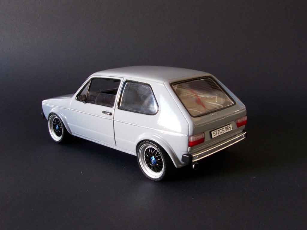 Volkswagen Golf GTI grey jantes tsw 18 pouces pinstriping 1/18 Solido