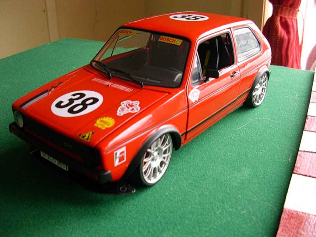 Volkswagen Golf GTI racing moteur v10 jantes bbs 1/18 Solido