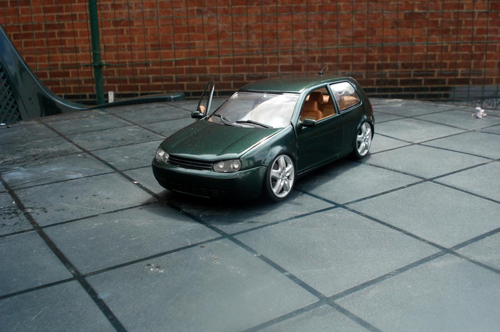Volkswagen Golf GTI green jantes porsche et lissage carrosserie 1/18 Revell