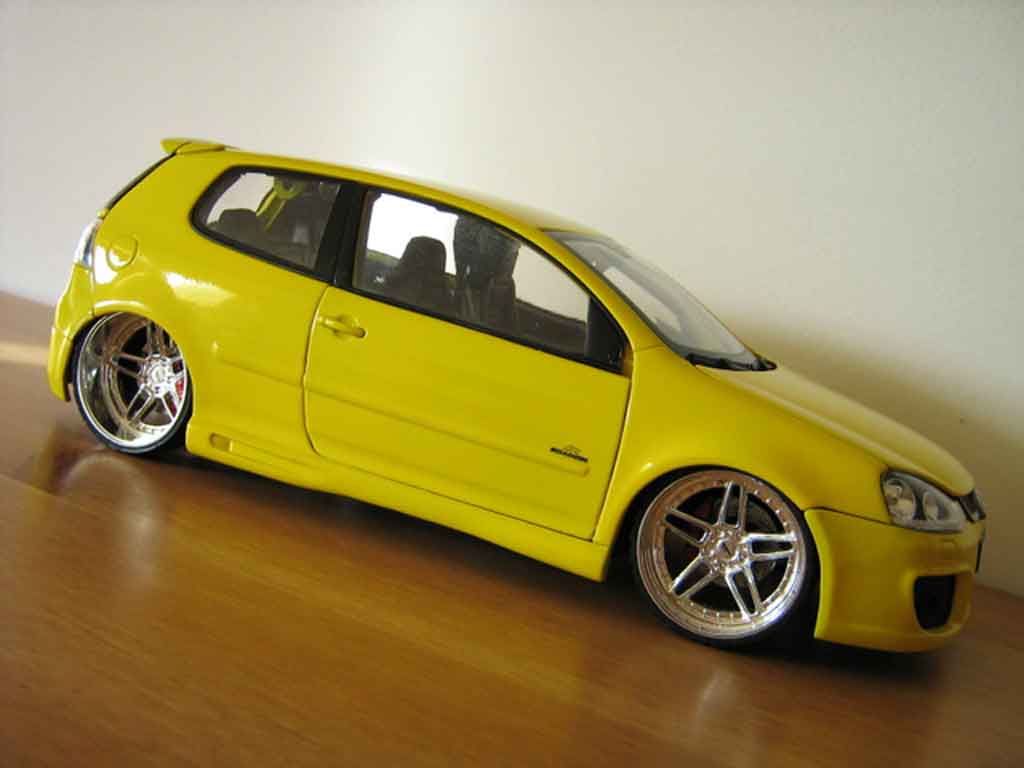Volkswagen Golf V GTI 1/18 Burago V GTI yellow jantes ac schnitzer diecast model cars
