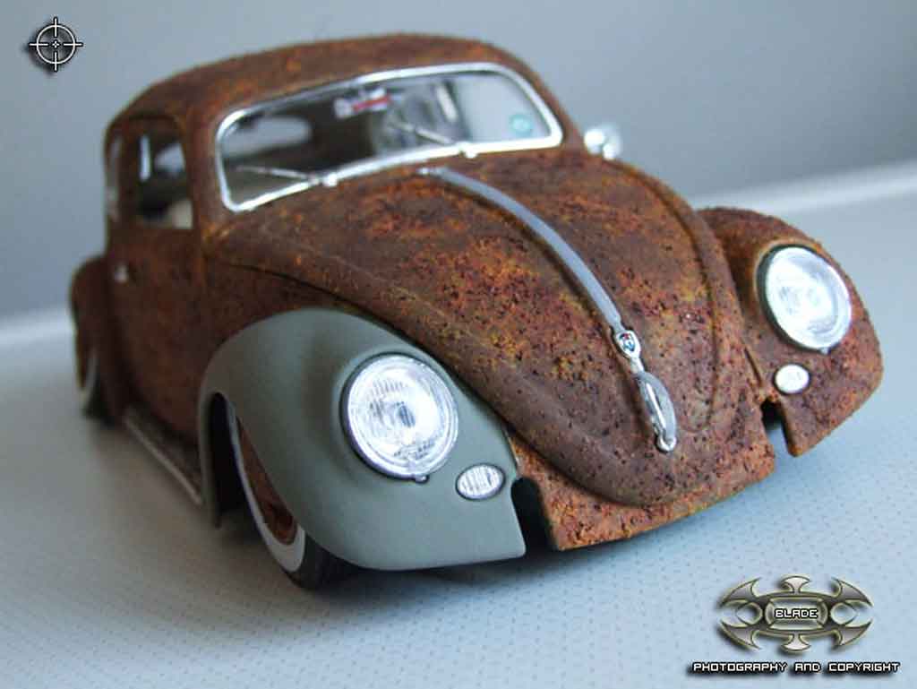 Volkswagen Kafer Rat Rod added rust 1/18 Burago