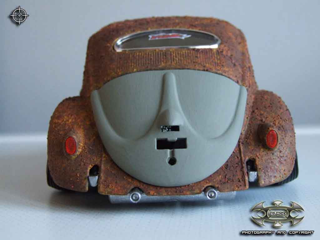 Volkswagen Kafer Rat Rod added rust 1/18 Burago