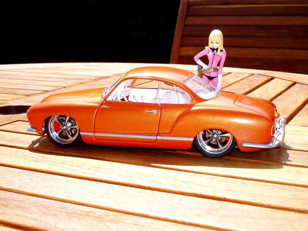 Volkswagen Karmann Base orange pulp 1/18 Solido