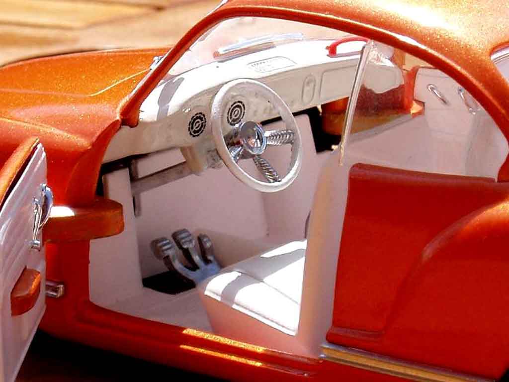 Volkswagen Karmann Base orange pulp 1/18 Solido